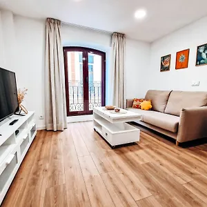 Tiendas 8 Apartamento